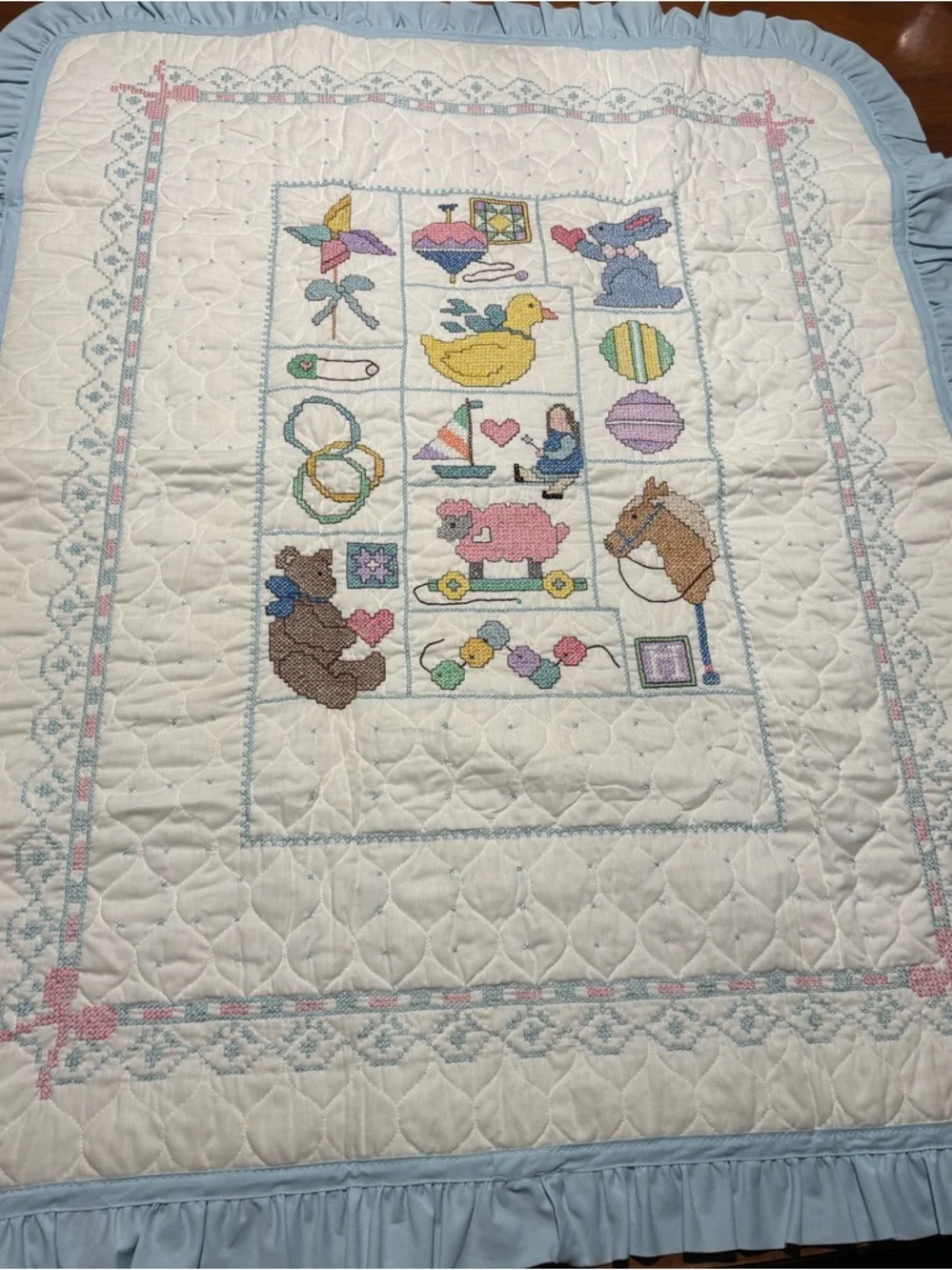 Janlynn Vintage cross-stitch baby quilt Dreamland